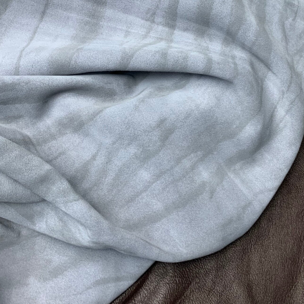 - Suede grijs gestreept 3: 80x50