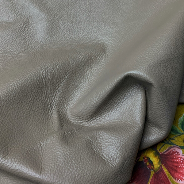 Taupe 2: 75x70