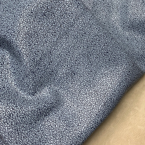 - Blauwe wirwar: 45-90x25-80