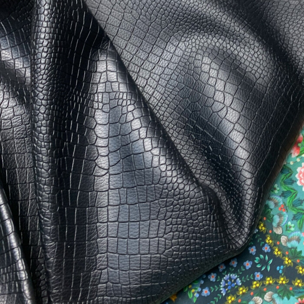 2x Zwart bewerkt reptiel 3: 90-100x60