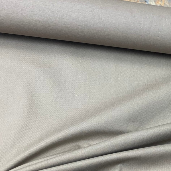 Voering: Licht beige: 155x110