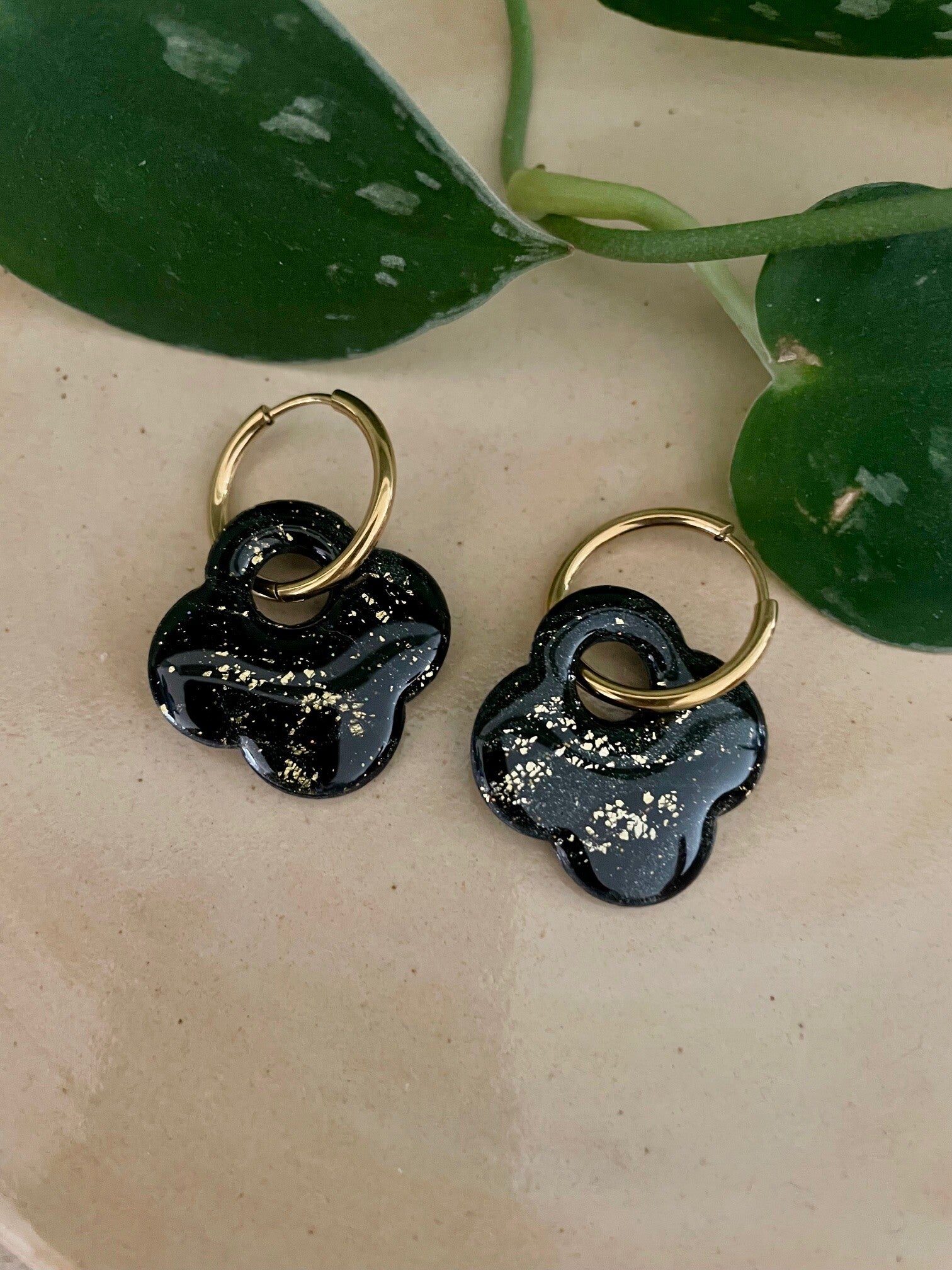Dark Sparkle Earrings