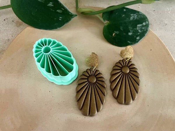 Cutter Oval Flower 40mm