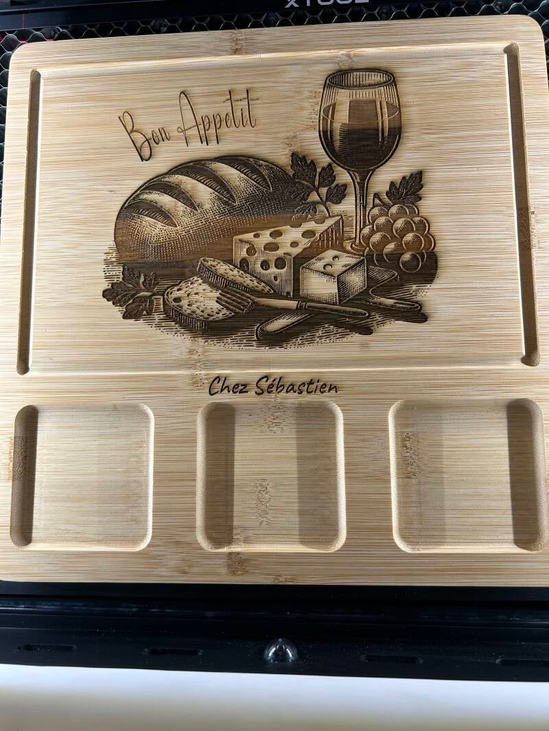 Plateau charcuterie planche vin et fromage avec 3 section corpo ajoutez l'image de votre choix