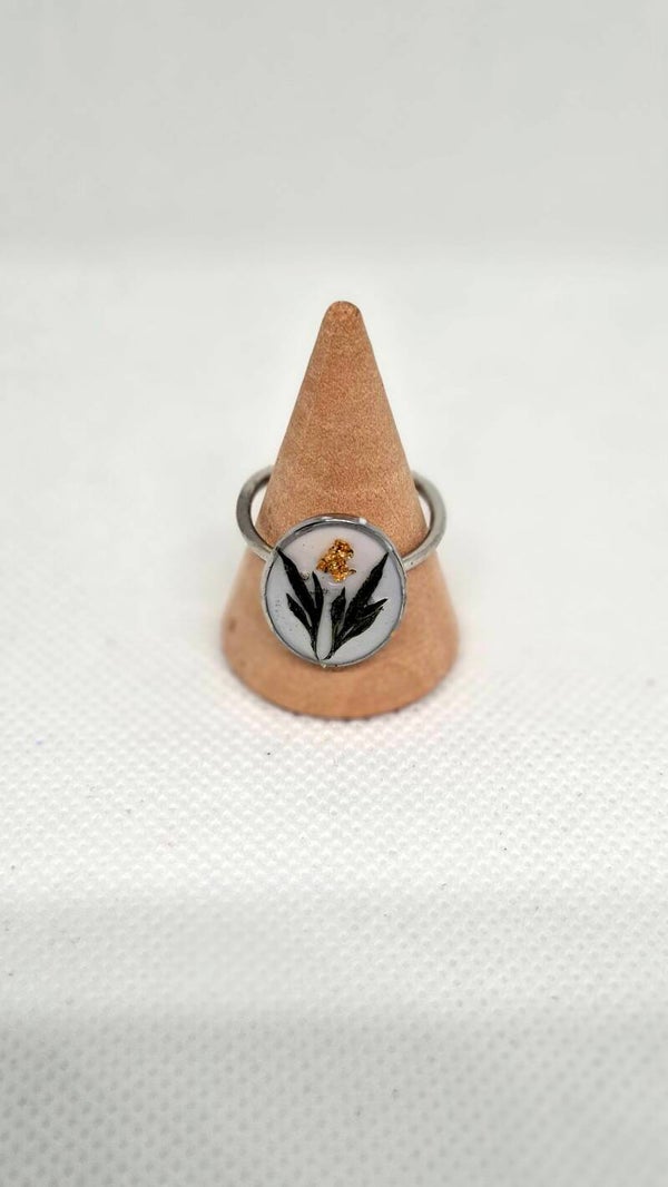 Ring zilverkleurig met bloem