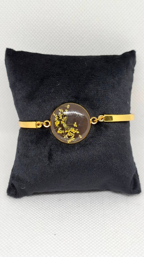 Armband stainless steel goudkleurig met droogbloem