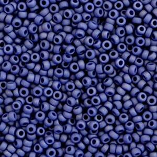 2075 Opaque matte luster cobalt blue 11/0