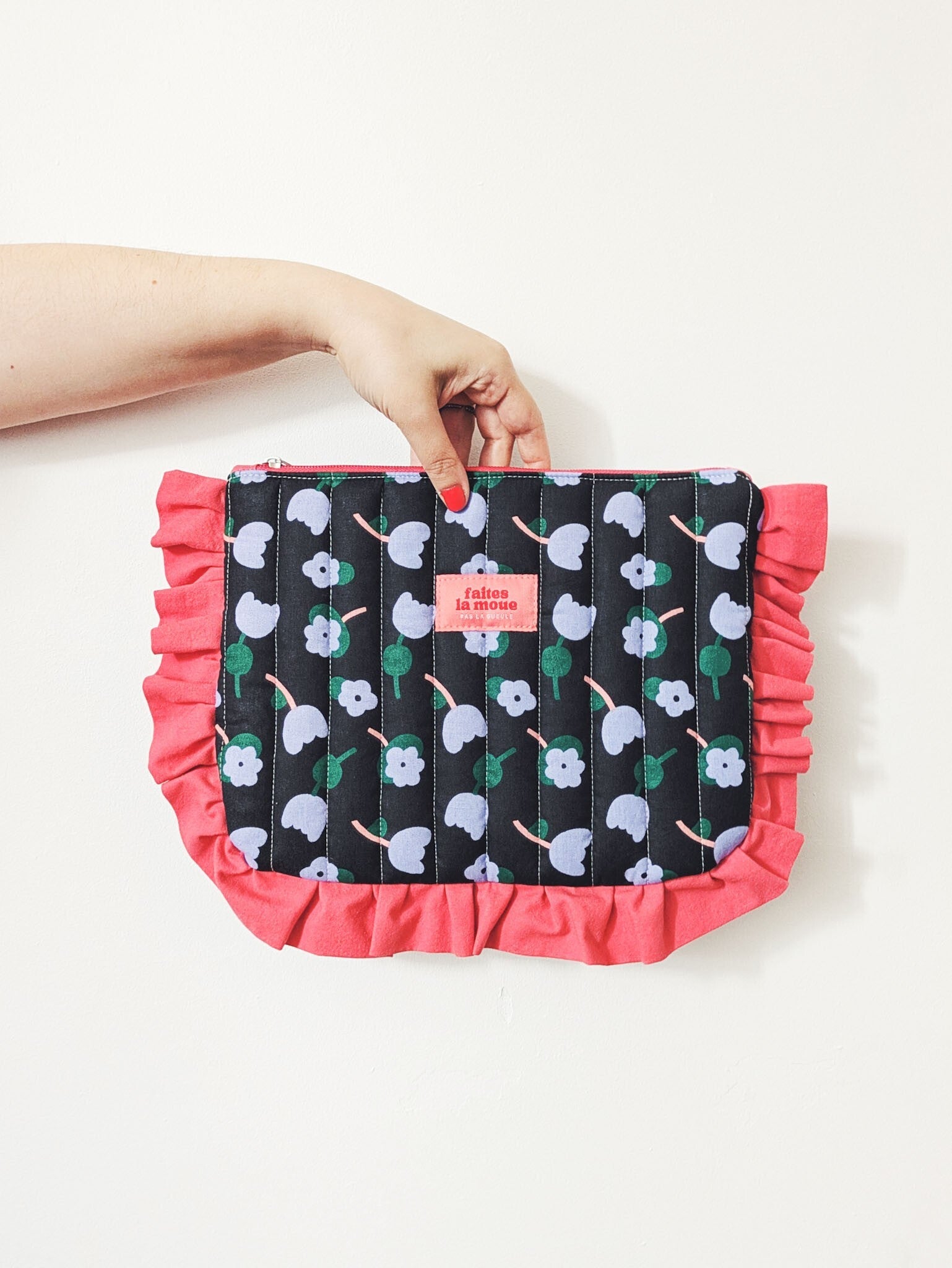Pochette à froufrous - XX:XX
