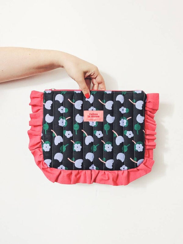 Pochette à froufrous - XX:XX
