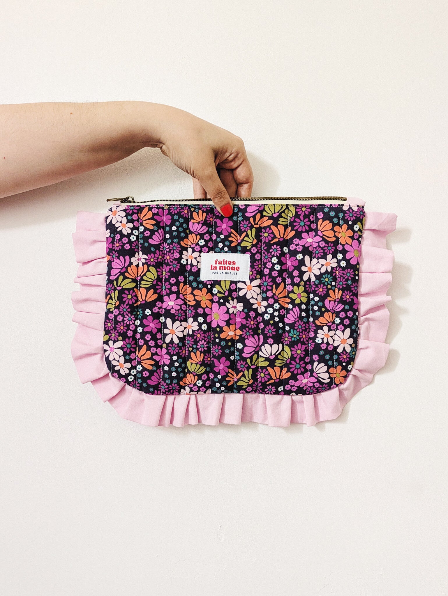 Pochette à froufrous - XX:XX