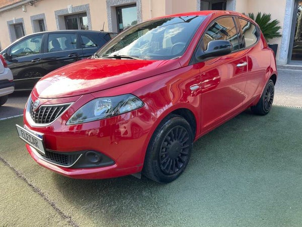 Lancia Ypsilon 1.0 FireFly 5 porte S&S Hybrid Ecochic Silver