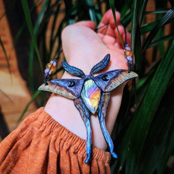 Talisman© • Luna Moth •