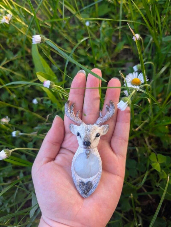 Talisman© - Gardien de l’Essentiel • Cerf •