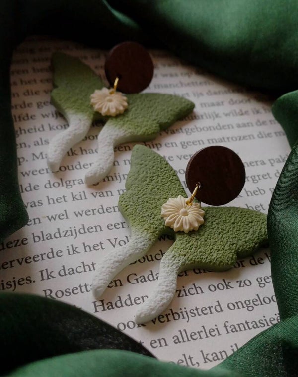 Vintage Butterfly ✨️🌿