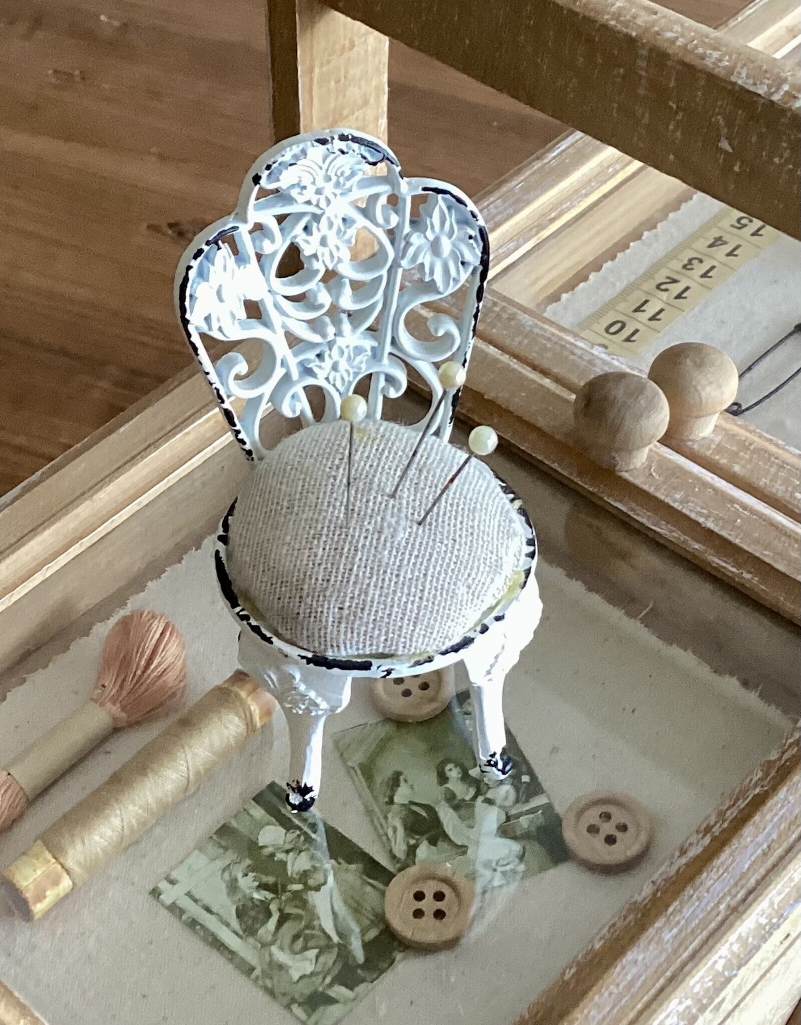 Speldenkussen/stoeltje