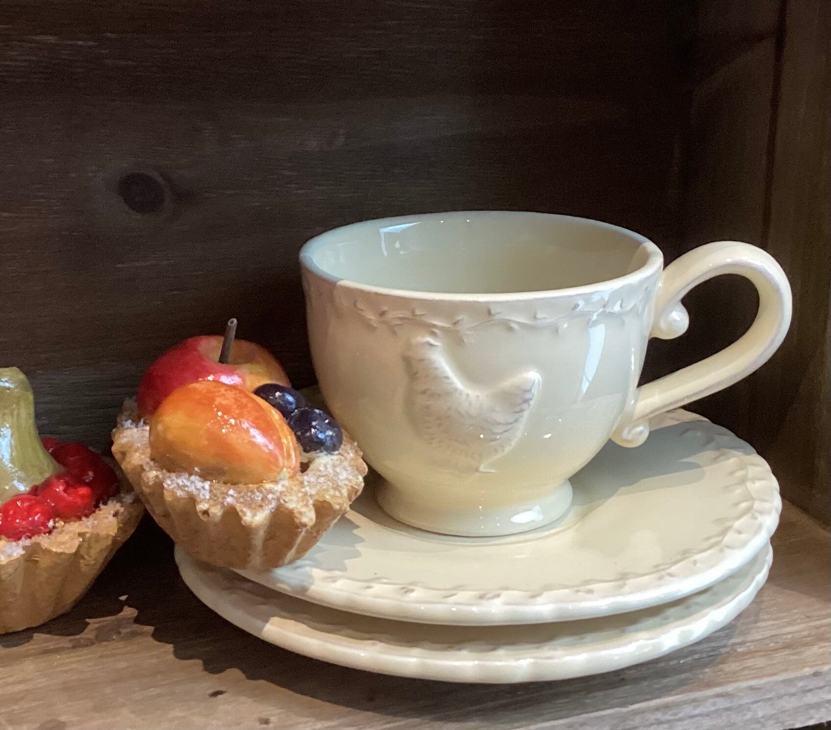 Kop en schotel kip motief