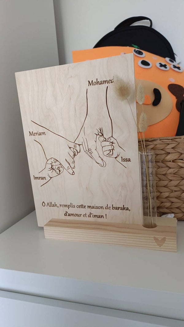 Gepersonaliseerde bord inclusief houder met droogbloemen