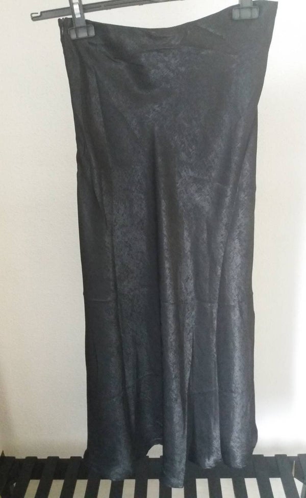 Suedine midi rok Zwart