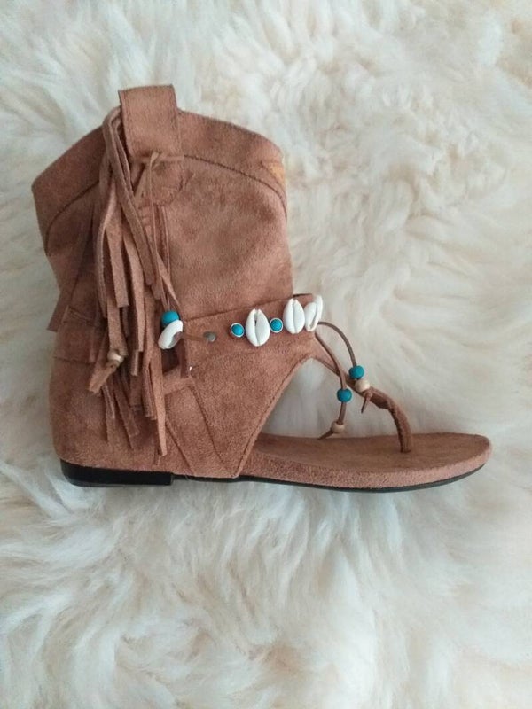 Kimnara shell Sandals