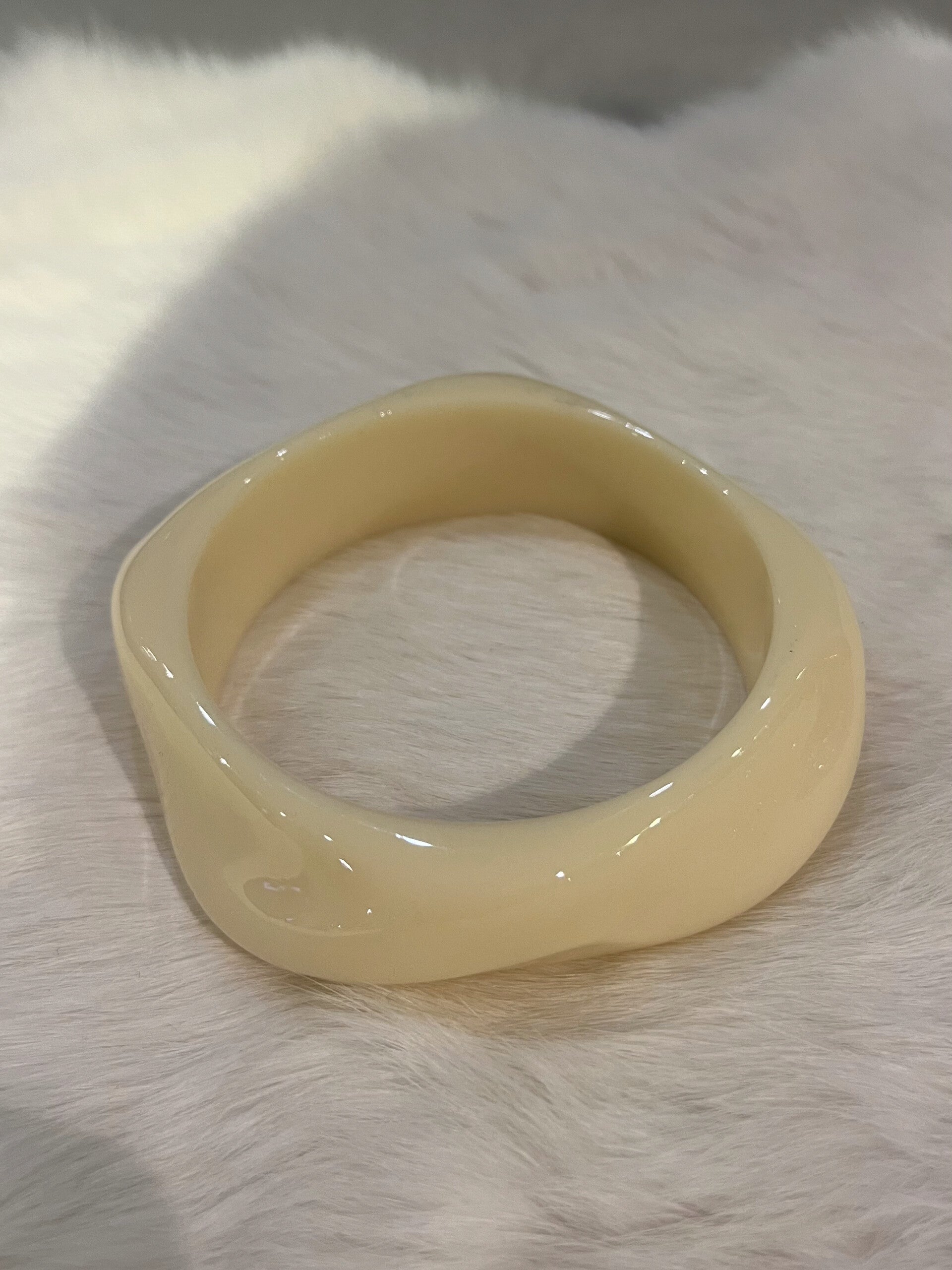 Dunne Beige Bangle Armband