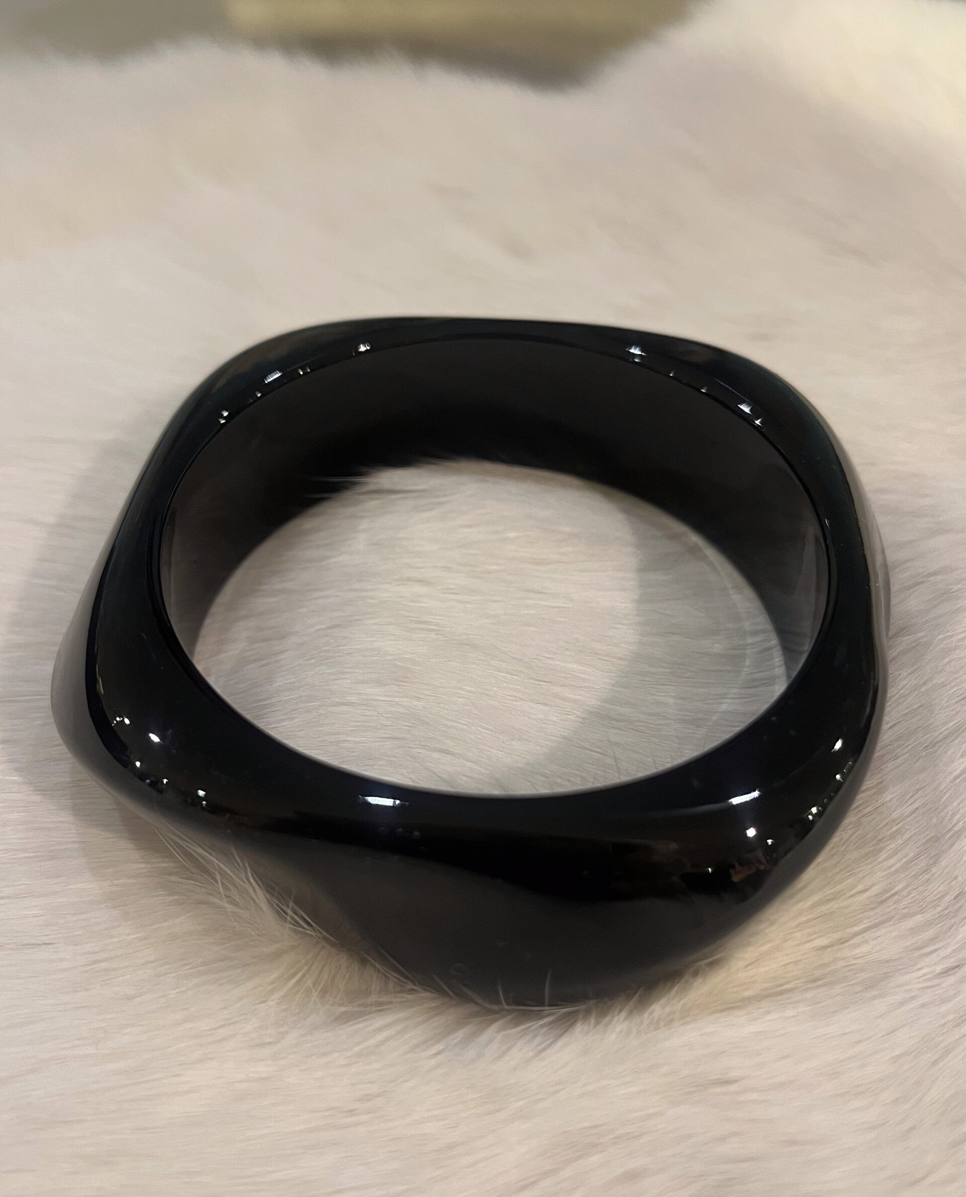 Dunne Zwarte Bangle Armband