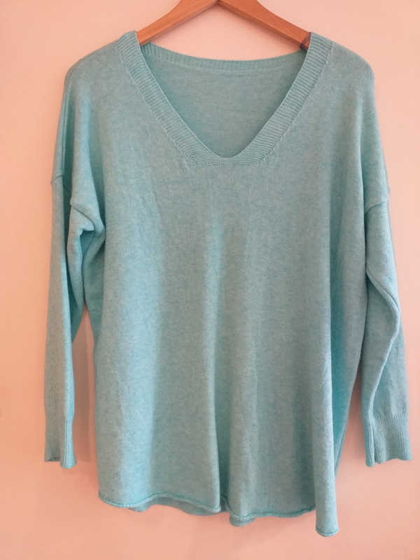 V-Hals truitje turquoise