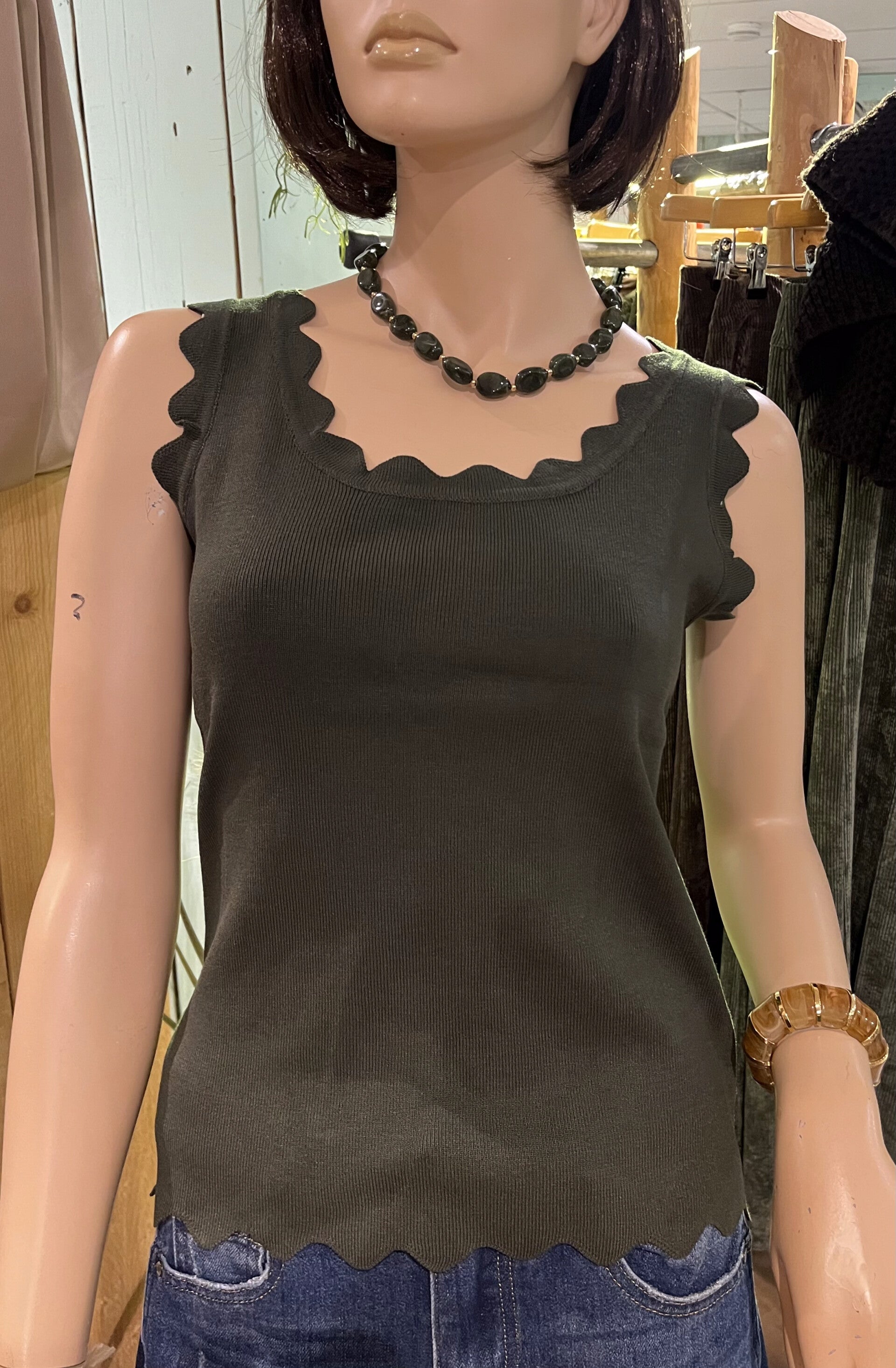 Schulp top - Olijf Groen