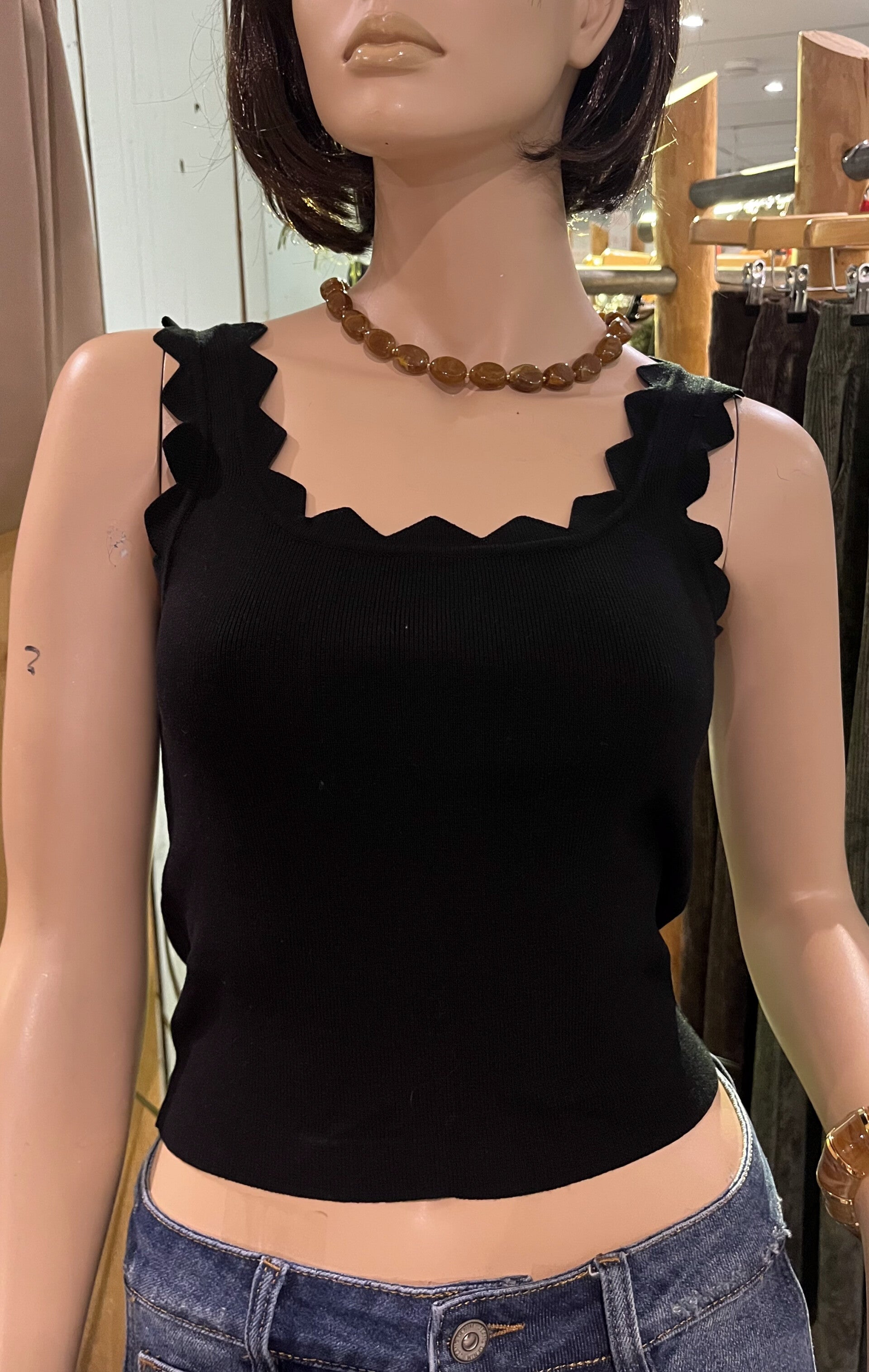 Schulp Crop Top - Zwart