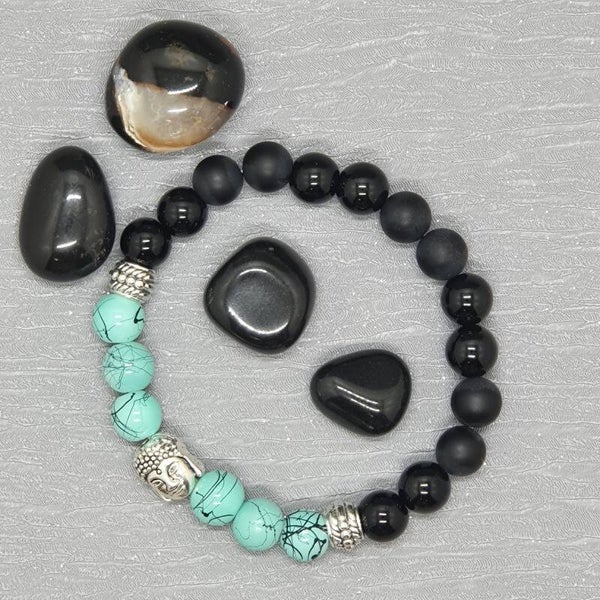 Boeddha met zwarte onyx en turquoise