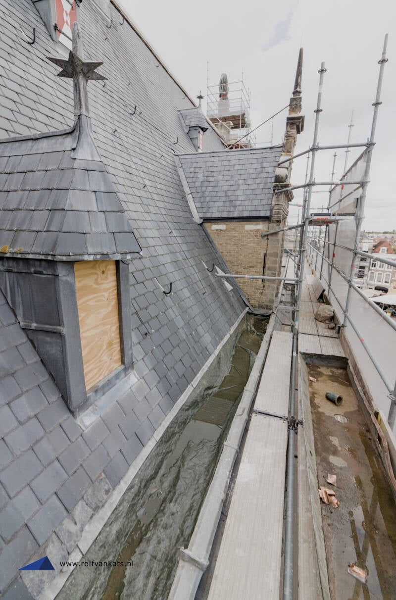 Op de steiger verbouwing stadhuis Gouda 2026
