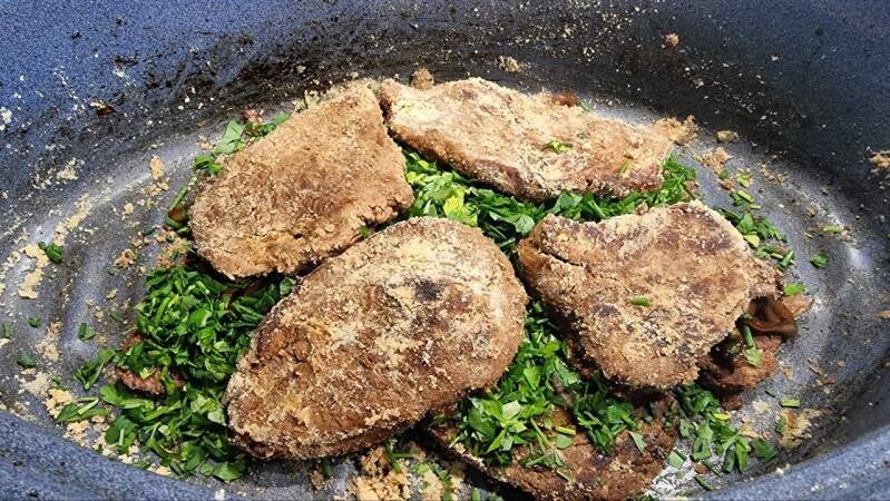 Počasi pečena vratovina s temnim pivom - recept Kulinastično