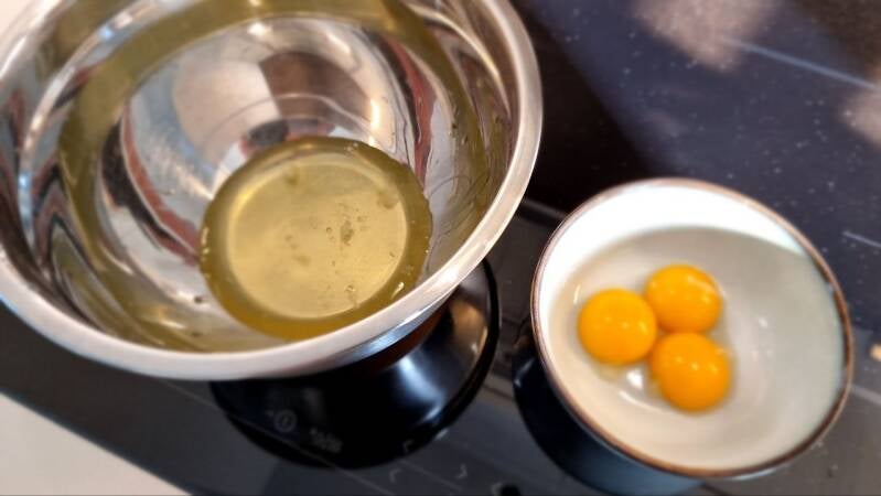 Sufle omleta s pršutom in sirom - recept Kulinastično