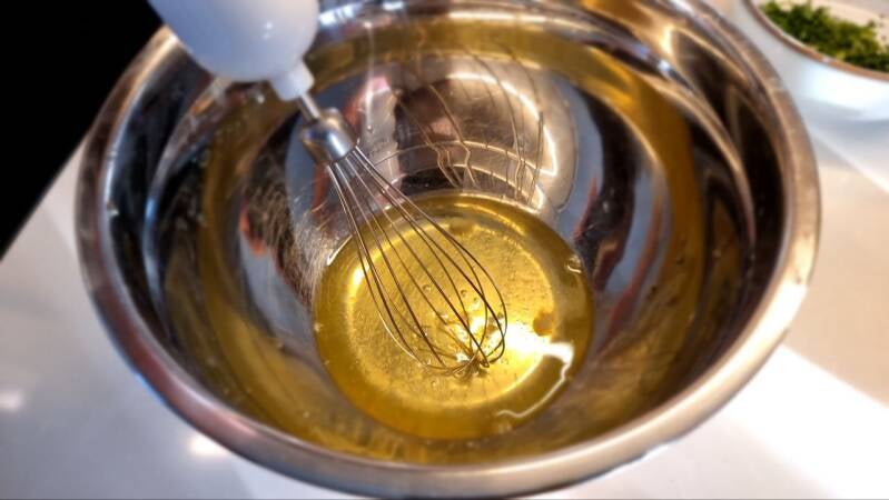 Sufle omleta s pršutom in sirom - recept Kulinastično