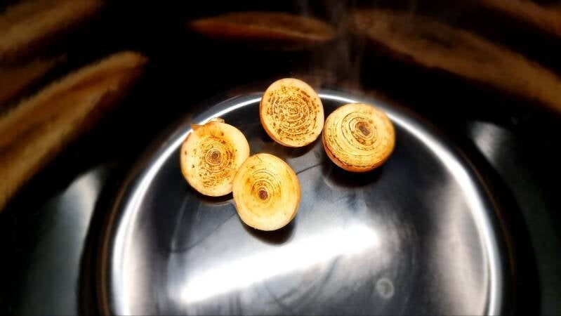 Goveja juha z rezanci - recept Kulinastično