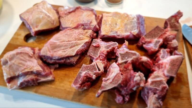 Goveja juha z rezanci - recept Kulinastično