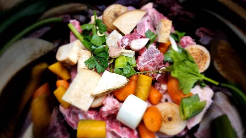 Goveja juha z rezanci - recept Kulinastično