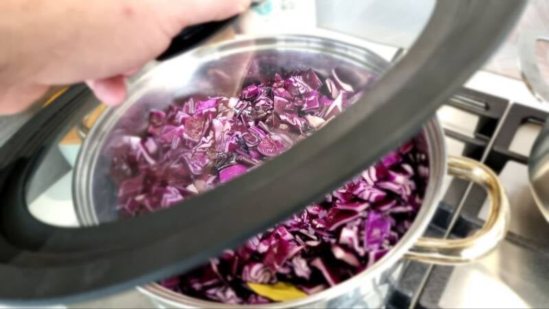 Dušeno rdeče zelje - recept Kulinastično