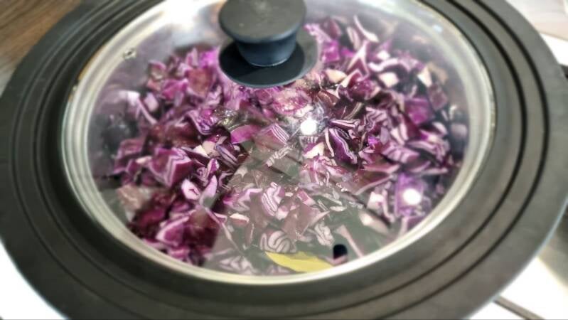 Dušeno rdeče zelje - recept Kulinastično