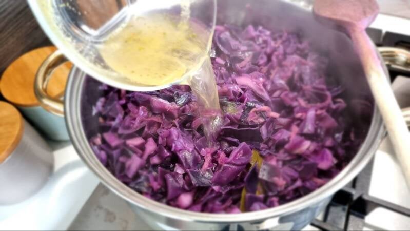 Dušeno rdeče zelje - recept Kulinastično