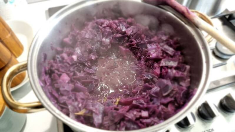 Dušeno rdeče zelje - recept Kulinastično