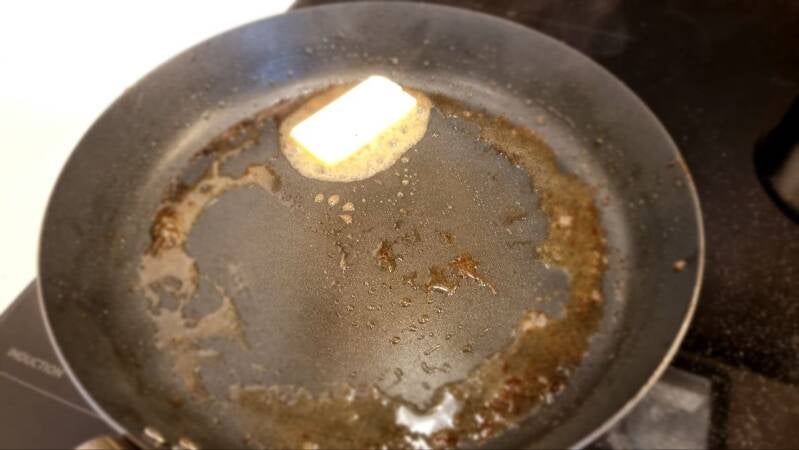 Svinjski kotleti v čebulni omaki - recept Kulinastično