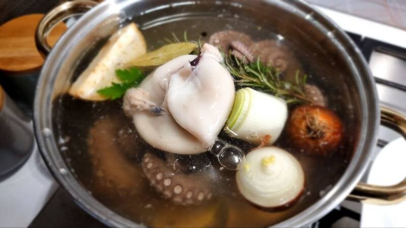 Hobotnica v solati - recept Kulinastično