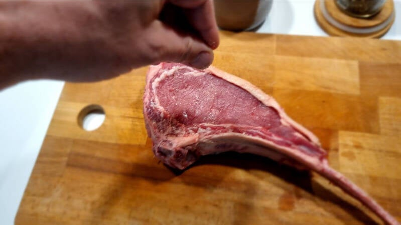 Tomahawk zrezek pečen v pečici - recept Kulinastično