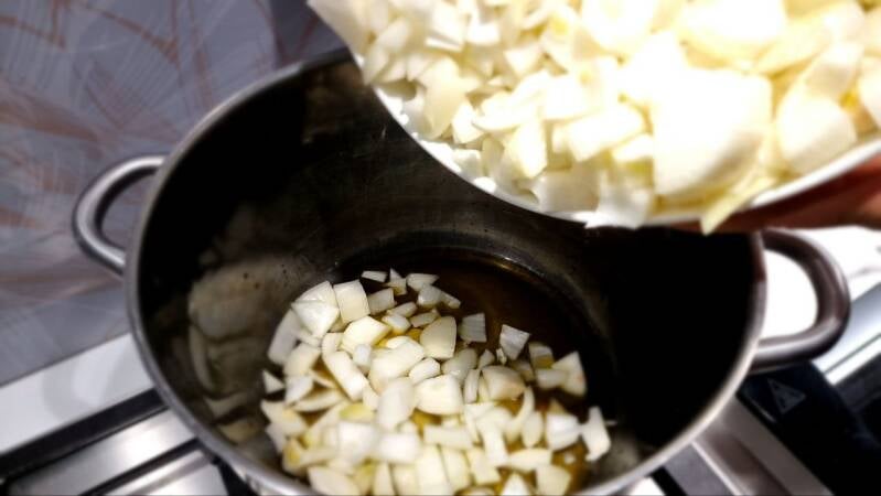 Goveji golaž O2Z2 - recept Kulinastično