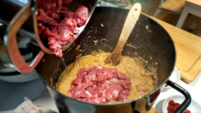 Goveji golaž O2Z2 - recept Kulinastično