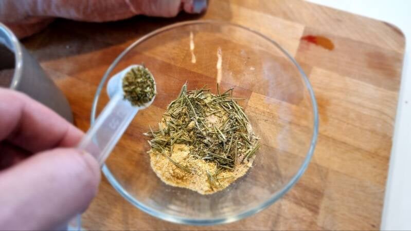 Svinjska krača pečena v pečici - recept Kulinastično