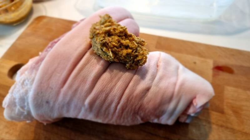 Svinjska krača pečena v pečici - recept Kulinastično