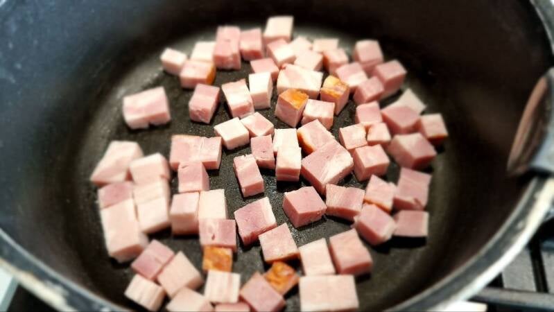 Regrat s pečeno slanino in krompirjem - recept Kulinastično