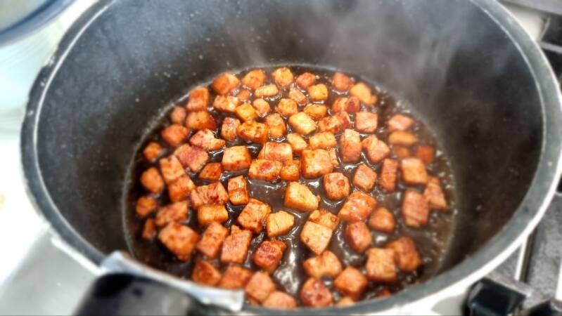 Regrat s pečeno slanino in krompirjem - recept Kulinastično