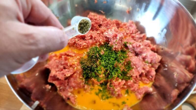 Čufti v paradižnikovi omaki - recept Kulinastično